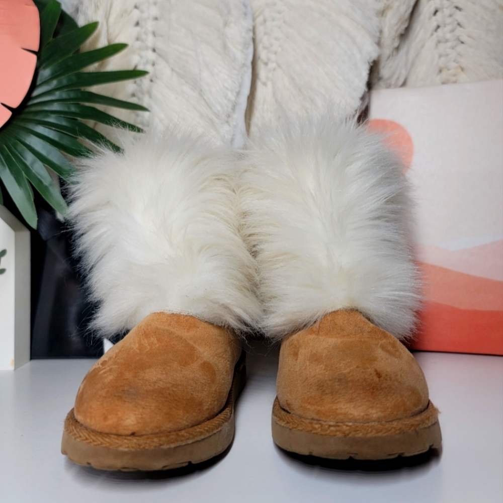 Baby Gap Toddler Cream/Tan Faux Fur Boots Size 8